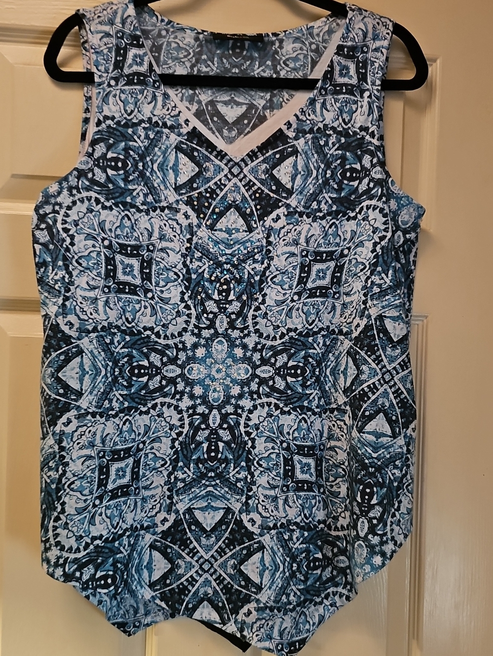 Style & Co. Blue and White Mosaic V-Neck Tank Top